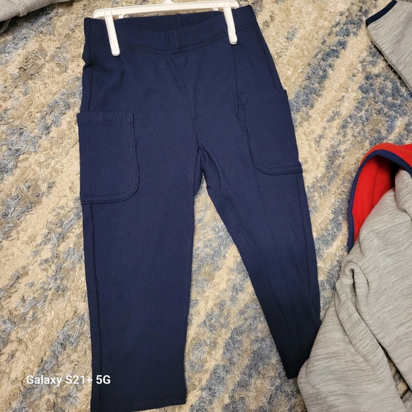 NWT Size 3T..Gray and Red Kids' Outfit Sets - Picture 2 of 5